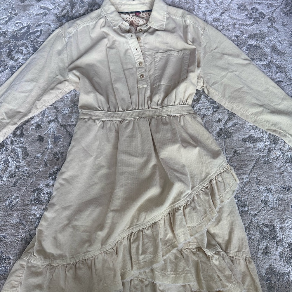 Elegant Cream Button-Up Dress